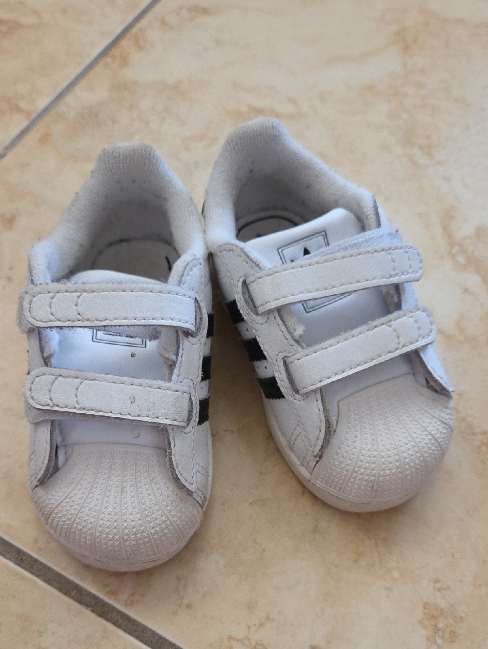 Adidas Superstar | Velcro Sneakers | White Black